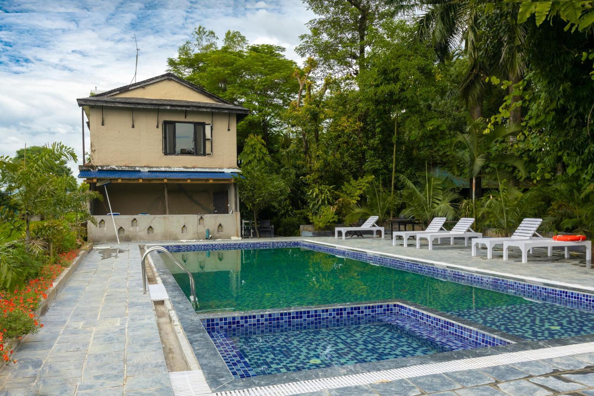 Hotel Parkside & Swimming Pool-Between Greenery And Azure ,Your Perfect Retreat Csitvan Kültér fotó