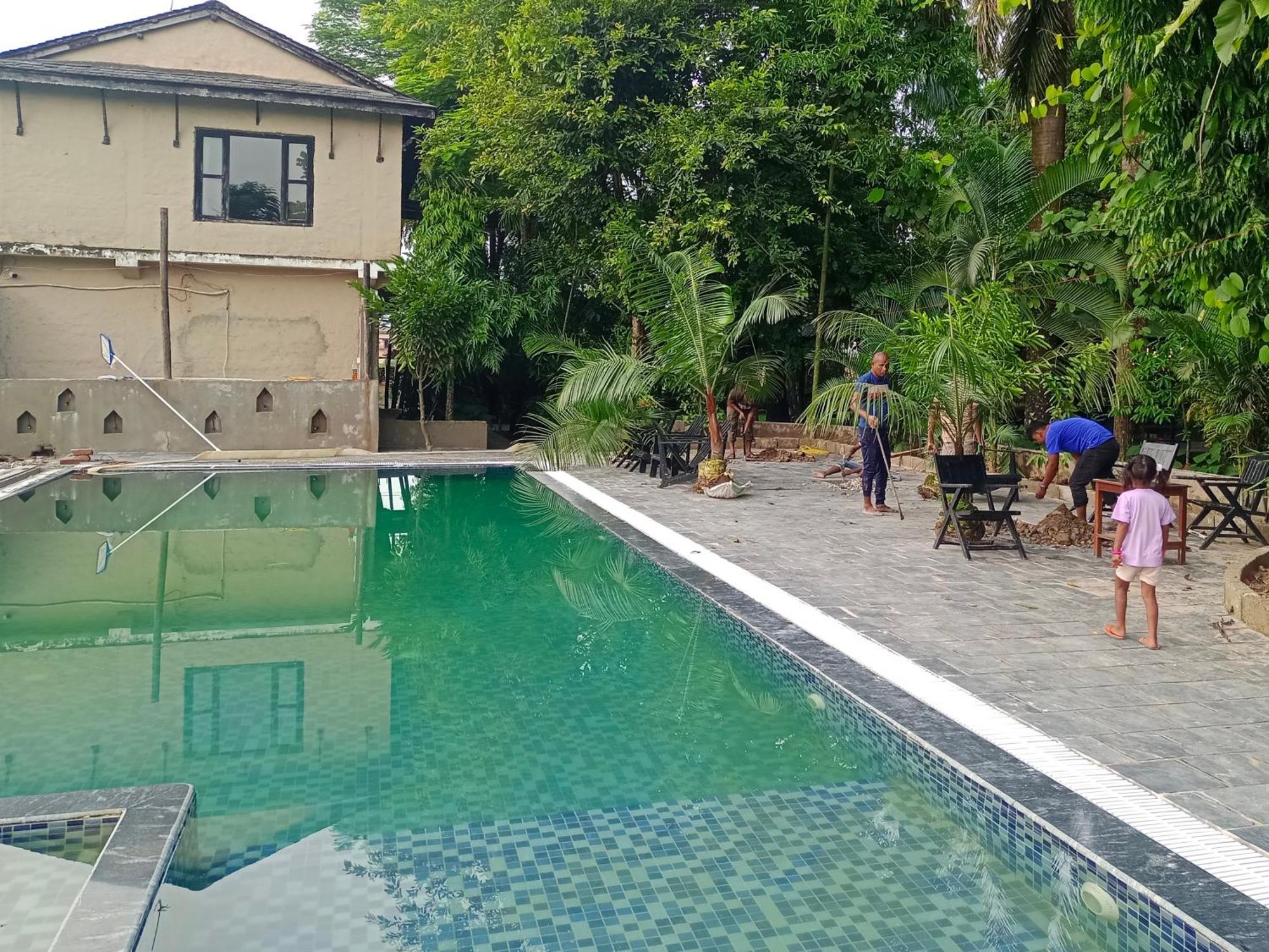 Hotel Parkside & Swimming Pool-Between Greenery And Azure ,Your Perfect Retreat Csitvan Kültér fotó