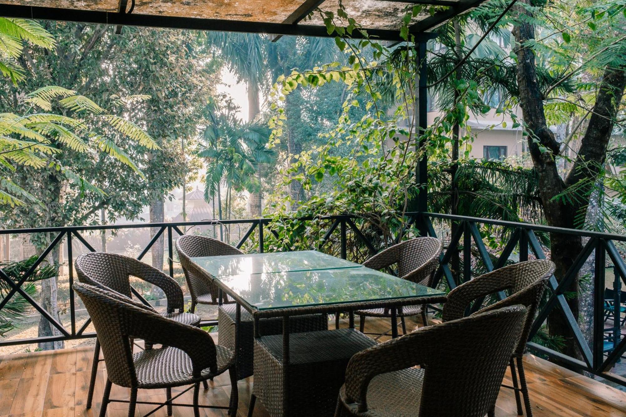 Hotel Parkside & Swimming Pool-Between Greenery And Azure ,Your Perfect Retreat Csitvan Kültér fotó